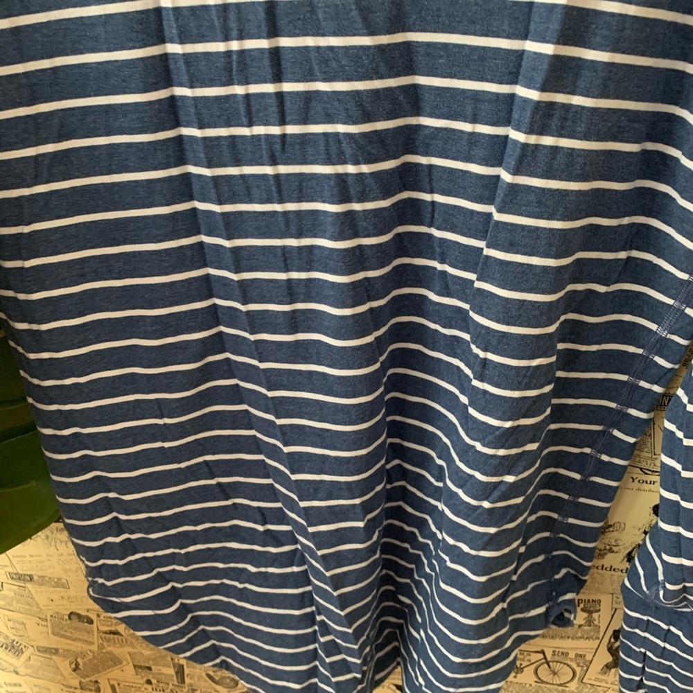 Lululemon striped long sleeve blue top white SZ 4 - Picture 9 of 9